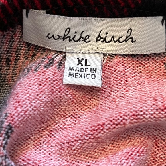 Red and black plaid off the shoulder long sleeve top.  SIZE XL - Picture 10 of 12